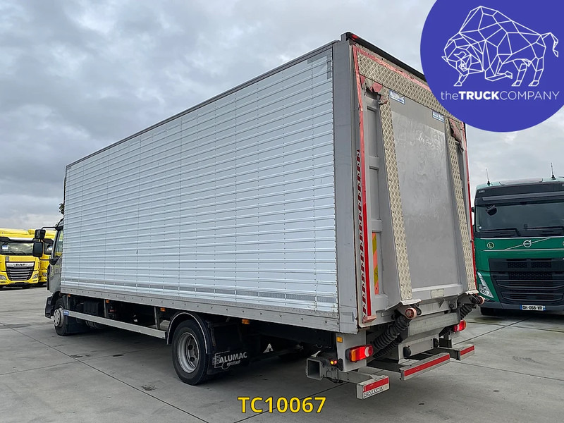 Renault Midlum 240 - Kamion sa zatvorenim sandukom: slika 2 Renault Midlum 240 - Kamion sa zatvorenim sandukom: slika 2