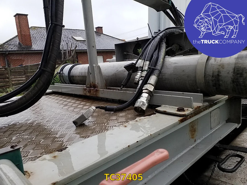 Renders - Poluprikolica mikser: slika 2 Renders - Poluprikolica mikser: slika 2