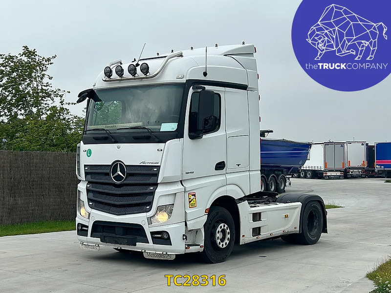 Tegljač Mercedes-Benz Actros 1842: slika 1
