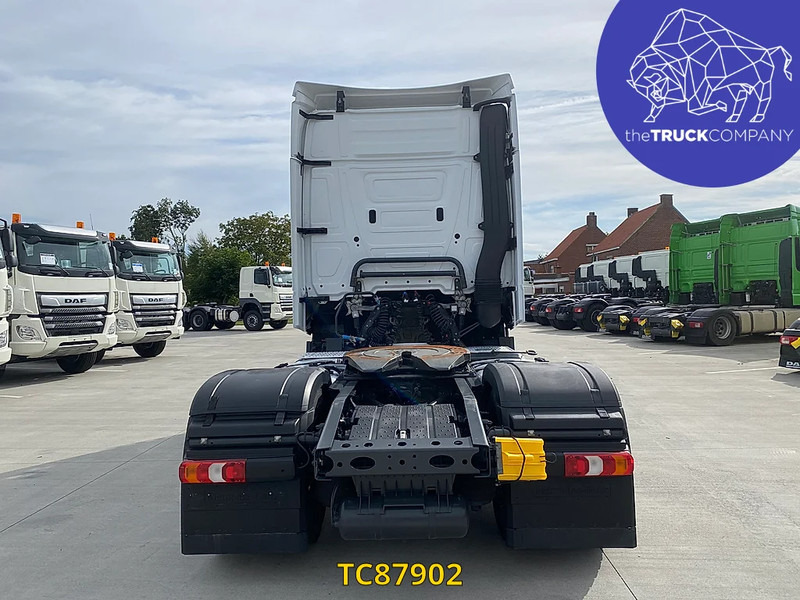 Mercedes-Benz Actros 1845 - Tegljač: slika 4 Mercedes-Benz Actros 1845 - Tegljač: slika 4