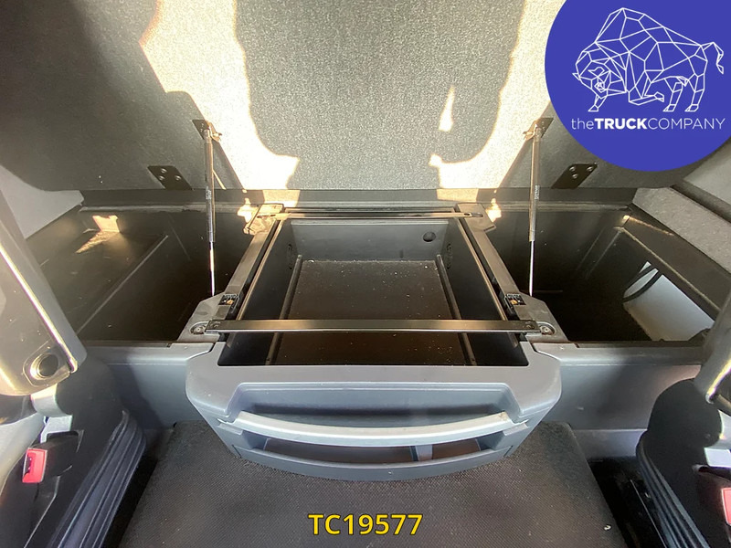 Renault T 460 - Tegljač: slika 2 Renault T 460 - Tegljač: slika 2