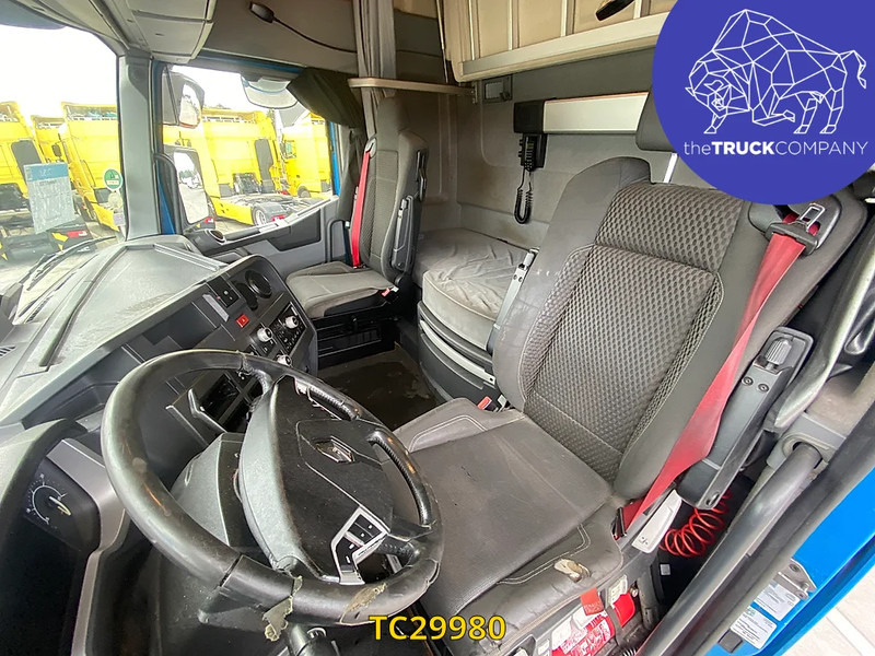 Renault T 520 - Tegljač: slika 5 Renault T 520 - Tegljač: slika 5