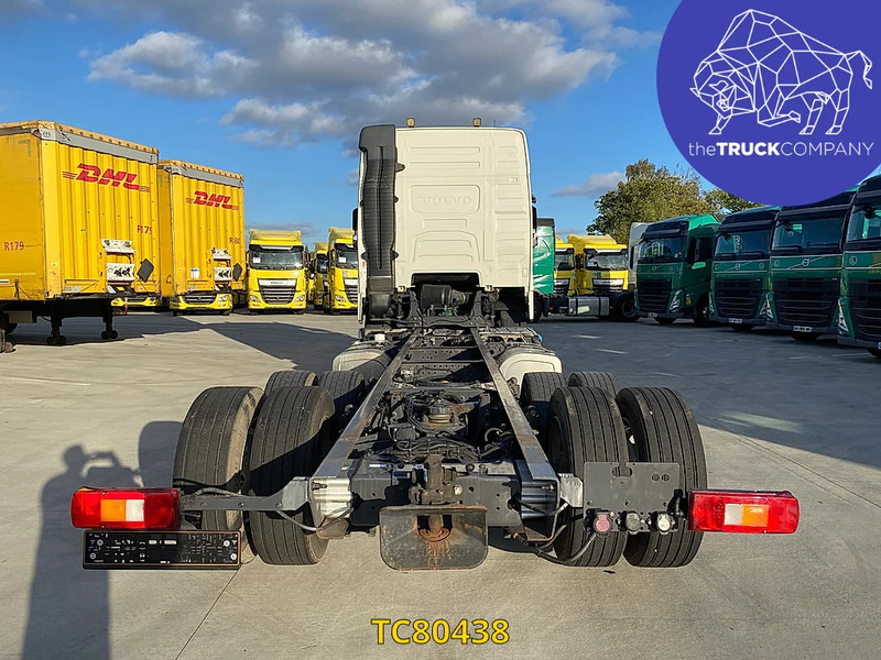 Volvo FH 460 - Kamion sa golom šasijom i zatvorenom kabinom: slika 3 Volvo FH 460 - Kamion sa golom šasijom i zatvorenom kabinom: slika 3
