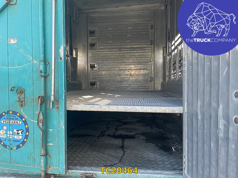 Volvo FH 480 - Kamion za prevoz stoke: slika 4 Volvo FH 480 - Kamion za prevoz stoke: slika 4