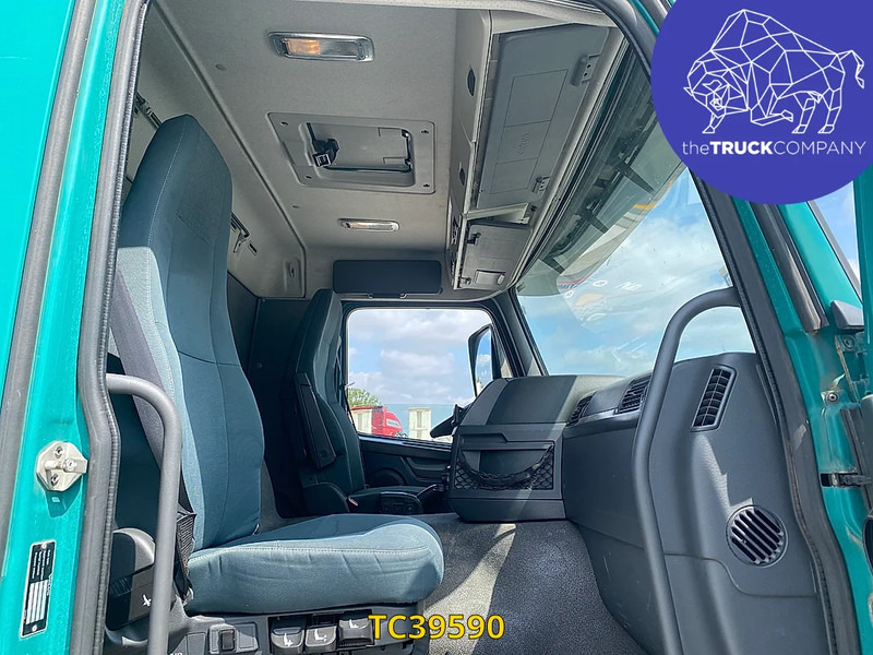 Volvo FM 410 - Kamion za prevoz stoke: slika 5 Volvo FM 410 - Kamion za prevoz stoke: slika 5