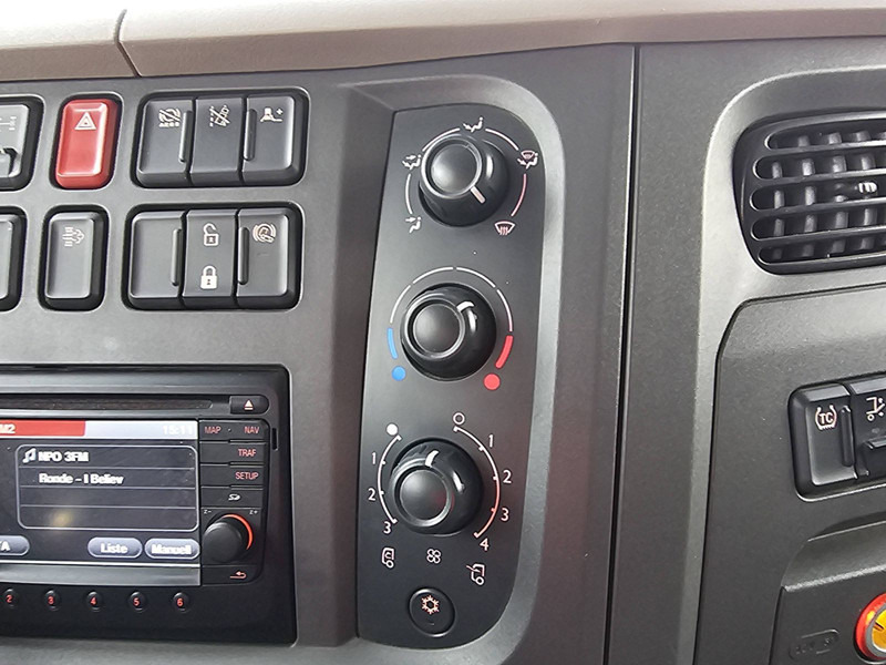 DAF LF 260 16T AIRCO TAILLIFT DAF LF 260 16T AIRCO TAILLIFT: slika 13 DAF LF 260 16T AIRCO TAILLIFT DAF LF 260 16T AIRCO TAILLIFT: slika 13