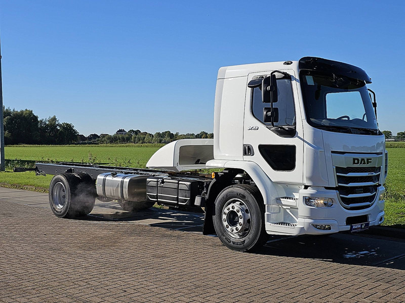 DAF XB 290 19T WB 530 NEW - Kamion sa golom šasijom i zatvorenom kabinom: slika 5 DAF XB 290 19T WB 530 NEW - Kamion sa golom šasijom i zatvorenom kabinom: slika 5