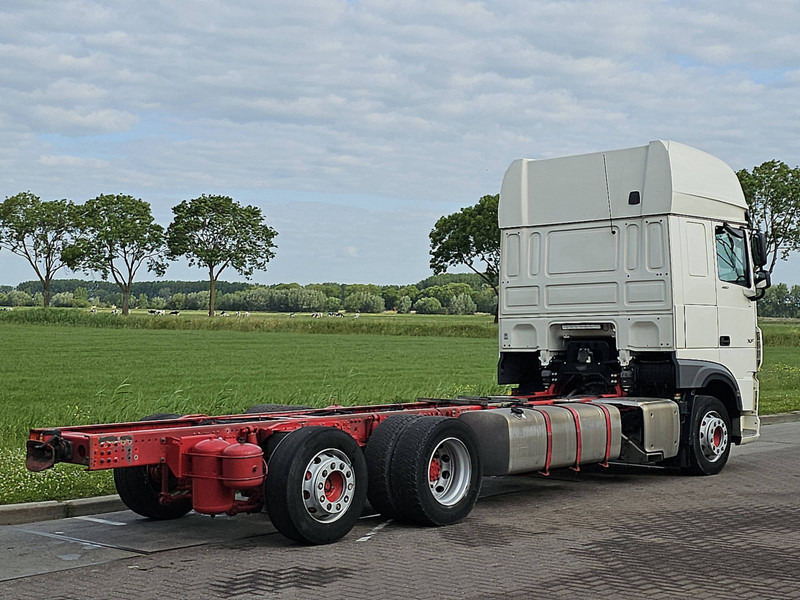 DAF XF 480 - Kamion sa golom šasijom i zatvorenom kabinom: slika 3 DAF XF 480 - Kamion sa golom šasijom i zatvorenom kabinom: slika 3