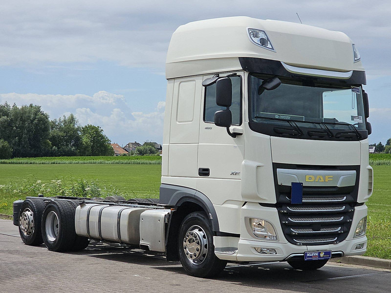 DAF XF 480 SSC 6X2 FAR INTARDER - Kamion sa golom šasijom i zatvorenom kabinom: slika 5 DAF XF 480 SSC 6X2 FAR INTARDER - Kamion sa golom šasijom i zatvorenom kabinom: slika 5
