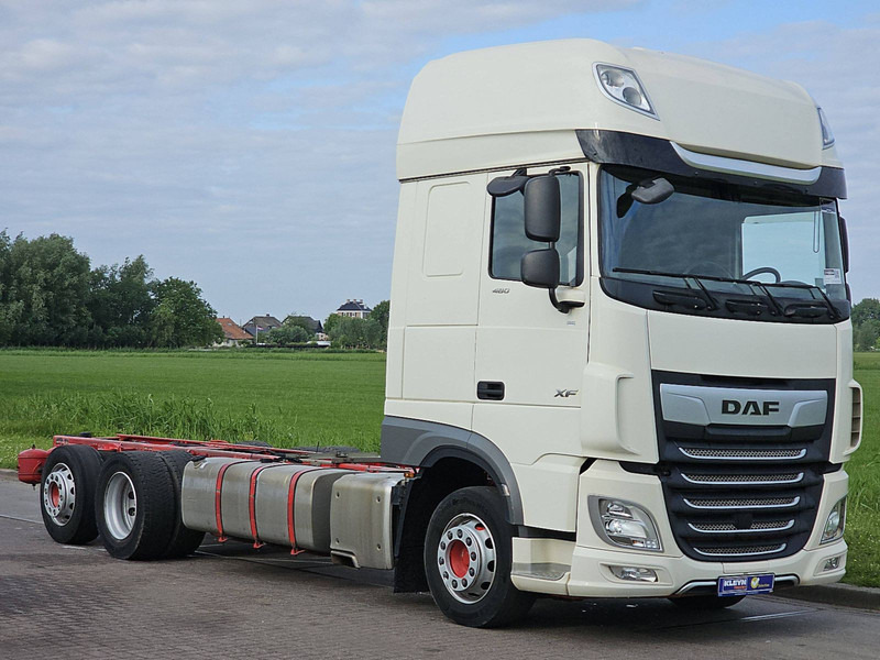 DAF XF 480 SSC 6X2 FAR INTARDER - Kamion sa golom šasijom i zatvorenom kabinom: slika 5 DAF XF 480 SSC 6X2 FAR INTARDER - Kamion sa golom šasijom i zatvorenom kabinom: slika 5