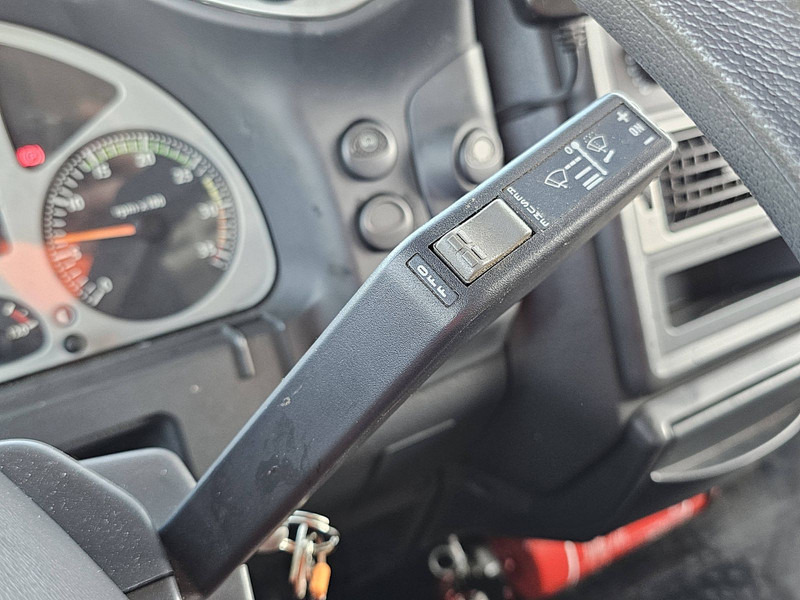 Kamion sa zatvorenim sandukom Iveco 180E24 EUROCARGO MANUAL LIFT NL-TRUCK: slika 10