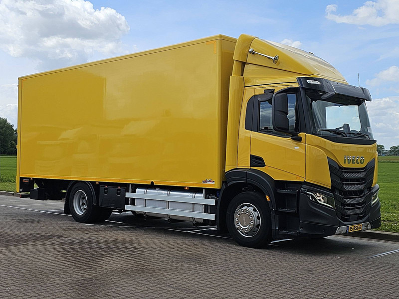 Iveco S-WAY AD190S33 TAILLIFT AIRCO - Kamion sa zatvorenim sandukom: slika 5 Iveco S-WAY AD190S33 TAILLIFT AIRCO - Kamion sa zatvorenim sandukom: slika 5