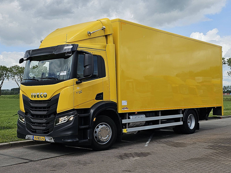 Iveco S-WAY AD190S33 TAILLIFT AIRCO - Kamion sa zatvorenim sandukom: slika 2 Iveco S-WAY AD190S33 TAILLIFT AIRCO - Kamion sa zatvorenim sandukom: slika 2