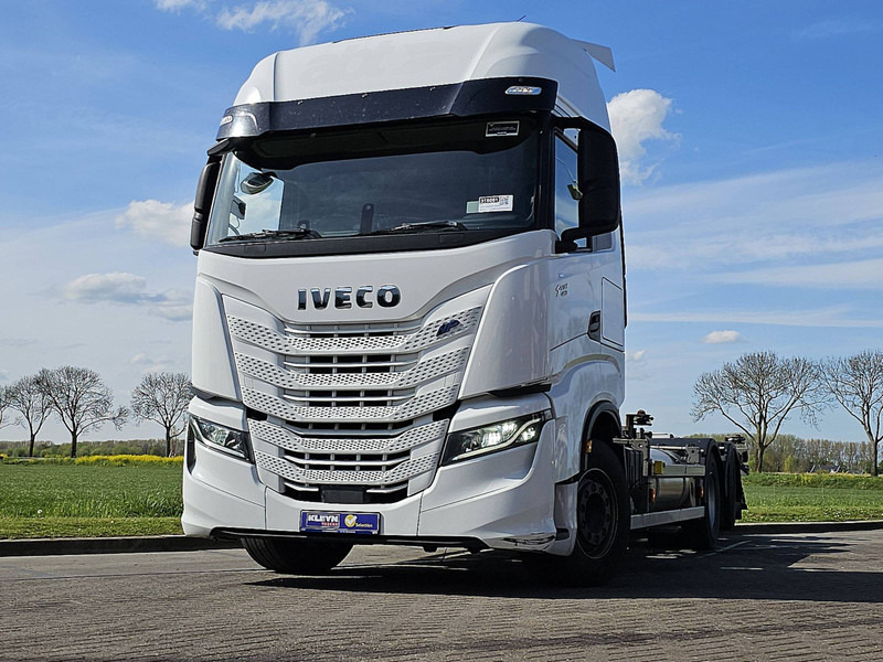 Iveco S-WAY AS260S46 LNG INT. STEERAXLE - Kamion za prevoz kontejnera/ Kamion sa promenjivim sandukom: slika 1 Iveco S-WAY AS260S46 LNG INT. STEERAXLE - Kamion za prevoz kontejnera/ Kamion sa promenjivim sandukom: slika 1