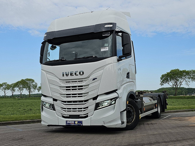 Iveco S-WAY AS260S46 LNG INT. STEERAXLE - Kamion za prevoz kontejnera/ Kamion sa promenjivim sandukom: slika 1 Iveco S-WAY AS260S46 LNG INT. STEERAXLE - Kamion za prevoz kontejnera/ Kamion sa promenjivim sandukom: slika 1
