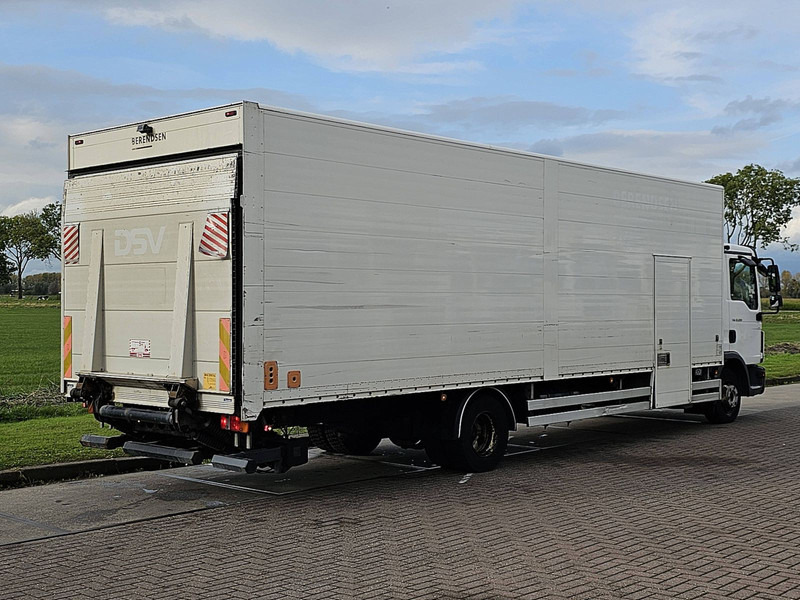 MAN 12.220 TGL SIDE DOOR LIFT AIRCO - Kamion sa zatvorenim sandukom: slika 3 MAN 12.220 TGL SIDE DOOR LIFT AIRCO - Kamion sa zatvorenim sandukom: slika 3