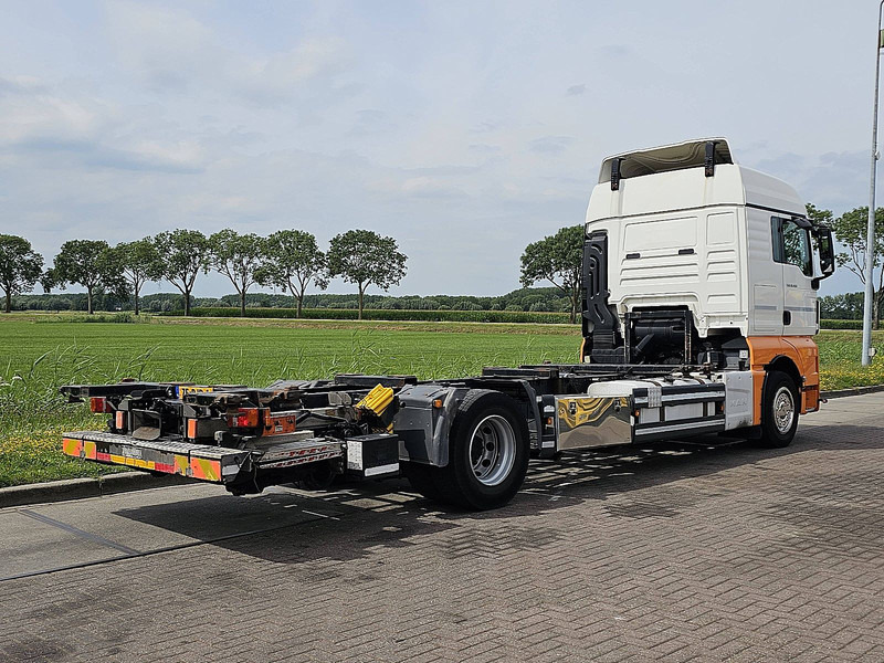 MAN 18.400 TGX XLX 4X2 2T LIFT INT. - Kamion za prevoz kontejnera/ Kamion sa promenjivim sandukom: slika 3 MAN 18.400 TGX XLX 4X2 2T LIFT INT. - Kamion za prevoz kontejnera/ Kamion sa promenjivim sandukom: slika 3