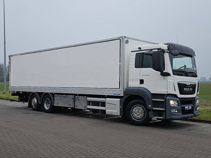MAN 26.420 TGS 6X2-4 BL 2.5T LIFT - Kamion sa zatvorenim sandukom: slika 5 MAN 26.420 TGS 6X2-4 BL 2.5T LIFT - Kamion sa zatvorenim sandukom: slika 5