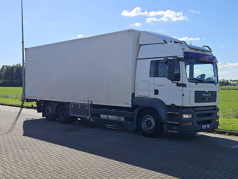 MAN 26.440 TGA LX 6X2 SIDE DOORS - Kamion sa zatvorenim sandukom: slika 5 MAN 26.440 TGA LX 6X2 SIDE DOORS - Kamion sa zatvorenim sandukom: slika 5