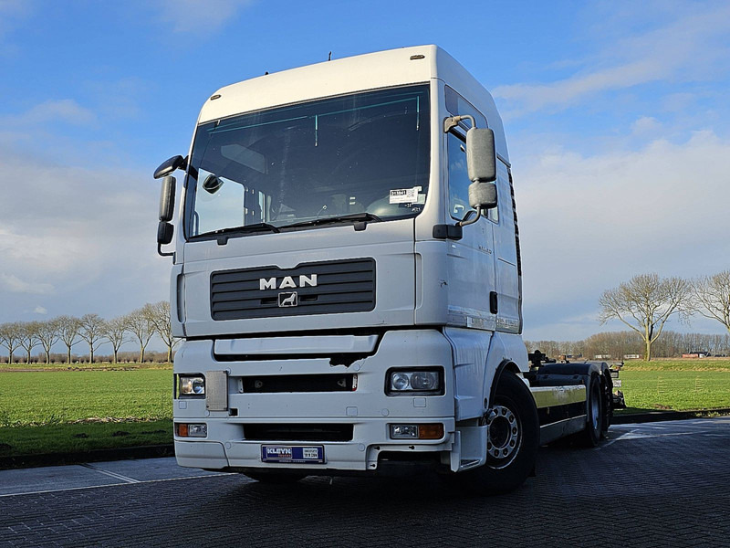 MAN 26.440 TGA XXL 6X2 TAILLIFT - Kamion za prevoz kontejnera/ Kamion sa promenjivim sandukom: slika 1 MAN 26.440 TGA XXL 6X2 TAILLIFT - Kamion za prevoz kontejnera/ Kamion sa promenjivim sandukom: slika 1