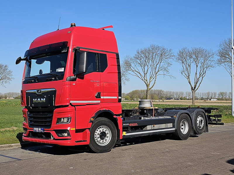 MAN 26.470 TGX GX 6X2-4 STEER AXLE - Kamion za prevoz kontejnera/ Kamion sa promenjivim sandukom: slika 2 MAN 26.470 TGX GX 6X2-4 STEER AXLE - Kamion za prevoz kontejnera/ Kamion sa promenjivim sandukom: slika 2