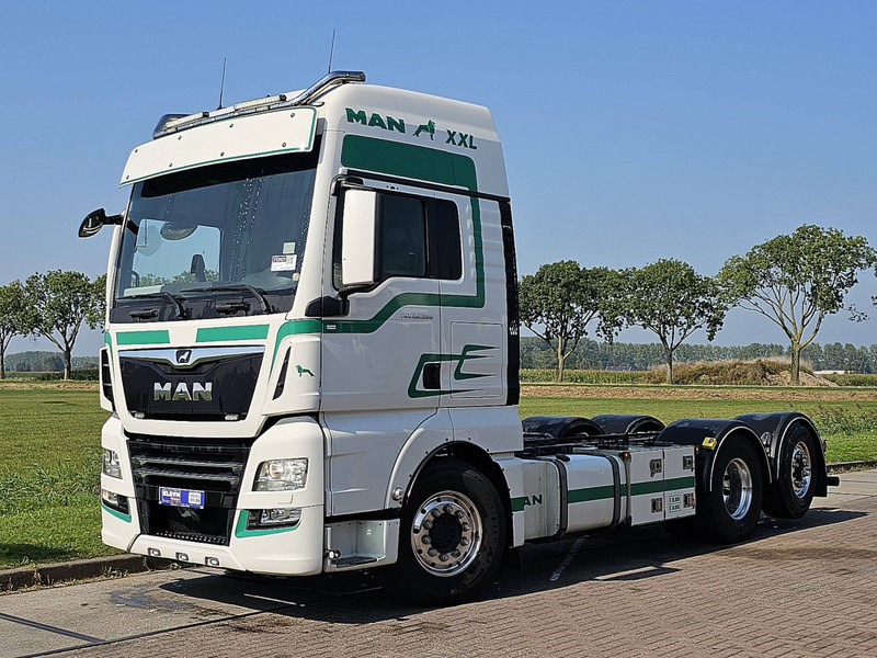 MAN 26.500 TGX 6X2-4 LL WB 420 - Kamion sa golom šasijom i zatvorenom kabinom: slika 2 MAN 26.500 TGX 6X2-4 LL WB 420 - Kamion sa golom šasijom i zatvorenom kabinom: slika 2