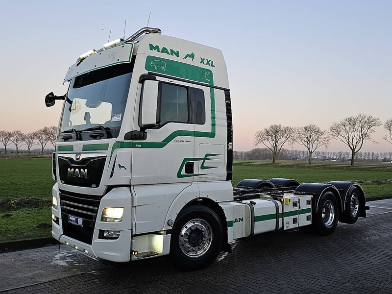 MAN 26.500 TGX XXL 6X2-4 LL WB420 - Kamion sa golom šasijom i zatvorenom kabinom: slika 2 MAN 26.500 TGX XXL 6X2-4 LL WB420 - Kamion sa golom šasijom i zatvorenom kabinom: slika 2