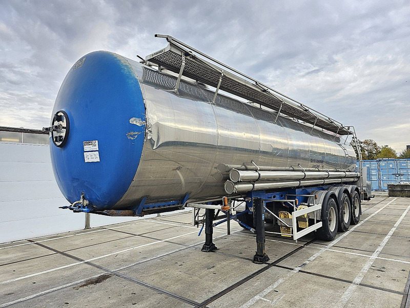 Magyar SR 34 EB Lebensmittel - Poluprikolica cisterna: slika 1 Magyar SR 34 EB Lebensmittel - Poluprikolica cisterna: slika 1