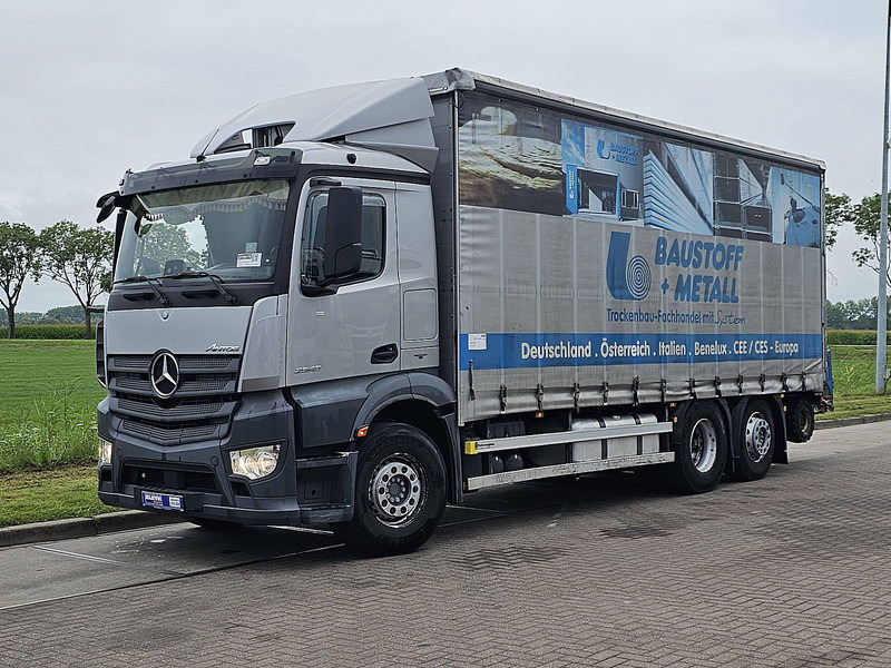 Mercedes-Benz ANTOS 2543 + FORKLIFT PALFINGER - Kamion sa ceradom: slika 2 Mercedes-Benz ANTOS 2543 + FORKLIFT PALFINGER - Kamion sa ceradom: slika 2