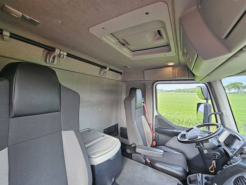 Kamion sa zatvorenim sandukom Renault D 210 11.9T AIRCO TAILLIFT: slika 13