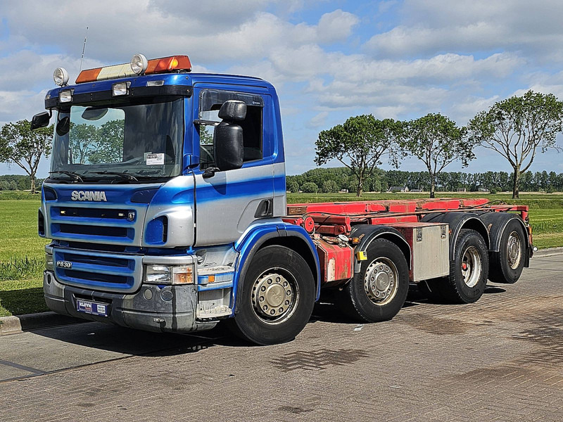 Scania P380 8X2 MANUAL - Kamion sa golom šasijom i zatvorenom kabinom: slika 2 Scania P380 8X2 MANUAL - Kamion sa golom šasijom i zatvorenom kabinom: slika 2
