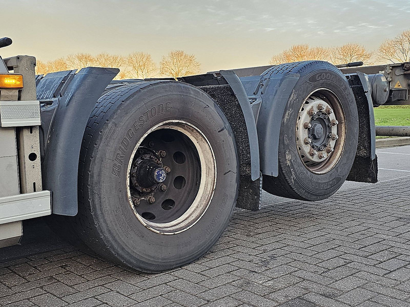 Kamion za prevoz kontejnera/ Kamion sa promenjivim sandukom Scania R410 6X2*4 RET. CNG GAS: slika 17 Kamion za prevoz kontejnera/ Kamion sa promenjivim sandukom Scania R410 6X2*4 RET. CNG GAS: slika 17