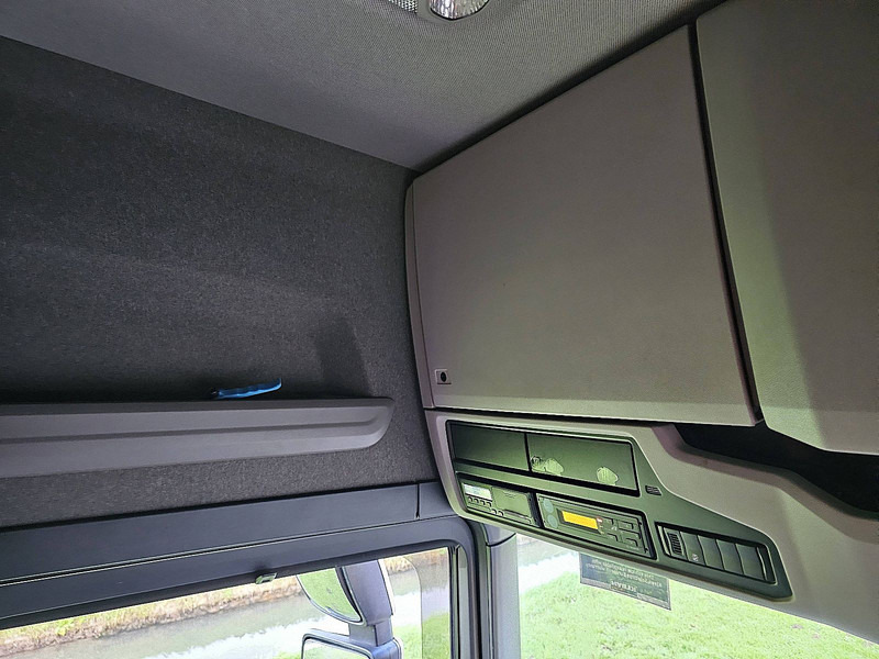 Kamion za prevoz kontejnera/ Kamion sa promenjivim sandukom Scania R410 6X2*4 RET. CNG GAS: slika 10 Kamion za prevoz kontejnera/ Kamion sa promenjivim sandukom Scania R410 6X2*4 RET. CNG GAS: slika 10