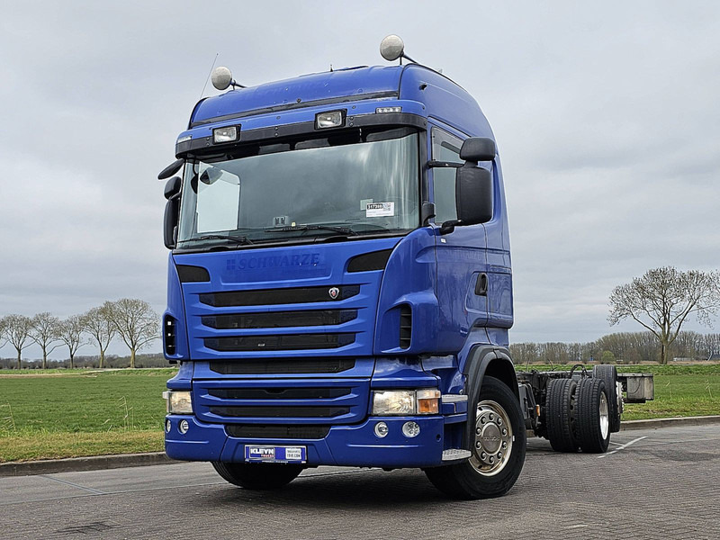 Scania R440 6x2*4 - Kamion sa golom šasijom i zatvorenom kabinom: slika 1 Scania R440 6x2*4 - Kamion sa golom šasijom i zatvorenom kabinom: slika 1