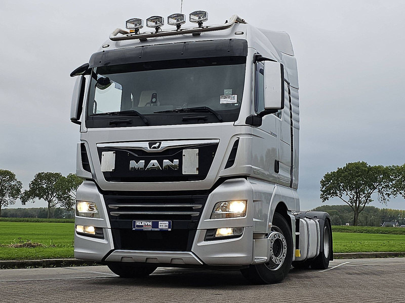 MAN 18.500 TGX XLX 2X TANK NIGHT AC - Tegljač: slika 1 MAN 18.500 TGX XLX 2X TANK NIGHT AC - Tegljač: slika 1