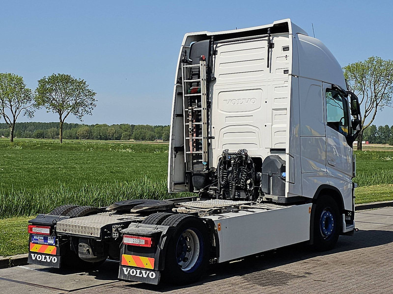 Volvo FH 500 XL 2X TANK SKIRTS - Tegljač: slika 3 Volvo FH 500 XL 2X TANK SKIRTS - Tegljač: slika 3