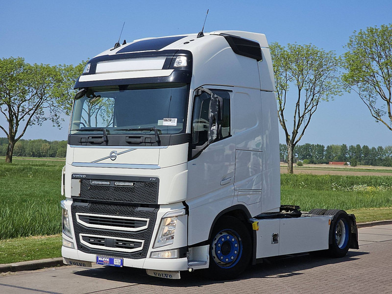 Volvo FH 500 XL 2X TANK SKIRTS - Tegljač: slika 2 Volvo FH 500 XL 2X TANK SKIRTS - Tegljač: slika 2