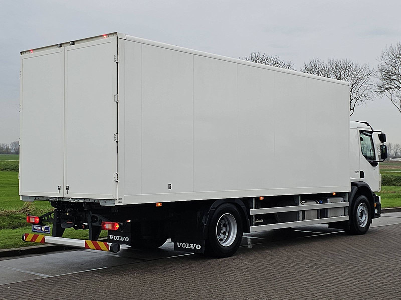 Volvo FE 320.18 6900 KM LIKE NEW!! - Kamion sa zatvorenim sandukom: slika 3 Volvo FE 320.18 6900 KM LIKE NEW!! - Kamion sa zatvorenim sandukom: slika 3