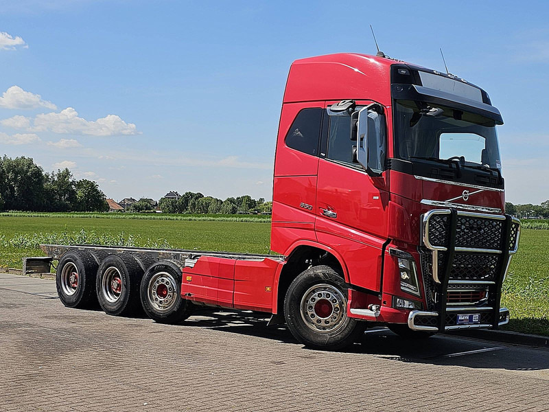 Volvo FH 650 8X4 RETARDER - Kamion sa golom šasijom i zatvorenom kabinom: slika 5 Volvo FH 650 8X4 RETARDER - Kamion sa golom šasijom i zatvorenom kabinom: slika 5