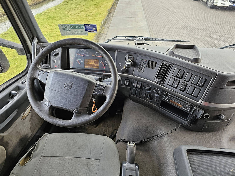 Interior photo 2: Kamion sa kablovskim sistemom Volvo FM 12.380 6X2 BOOGIE  NL-TRUCK