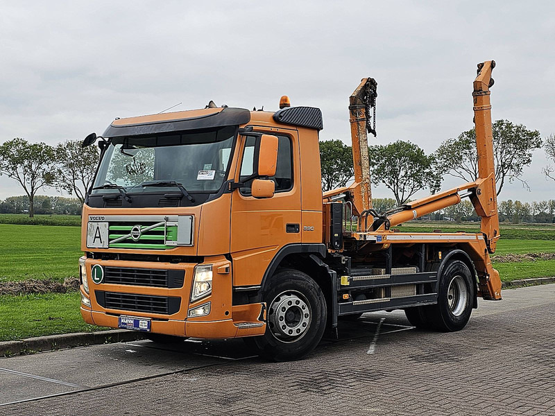 Volvo FM 330 - Kamion za utovaranje kontejnera: slika 2 Volvo FM 330 - Kamion za utovaranje kontejnera: slika 2