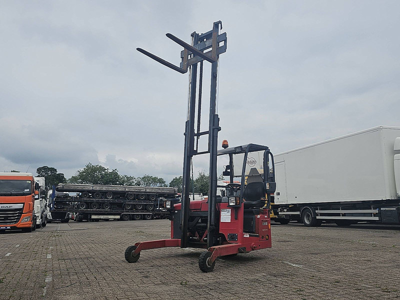 Moffet mounty M4 20.1 1WD 3.6M HIGH - Teleskopski upravljač: slika 1 Moffet mounty M4 20.1 1WD 3.6M HIGH - Teleskopski upravljač: slika 1