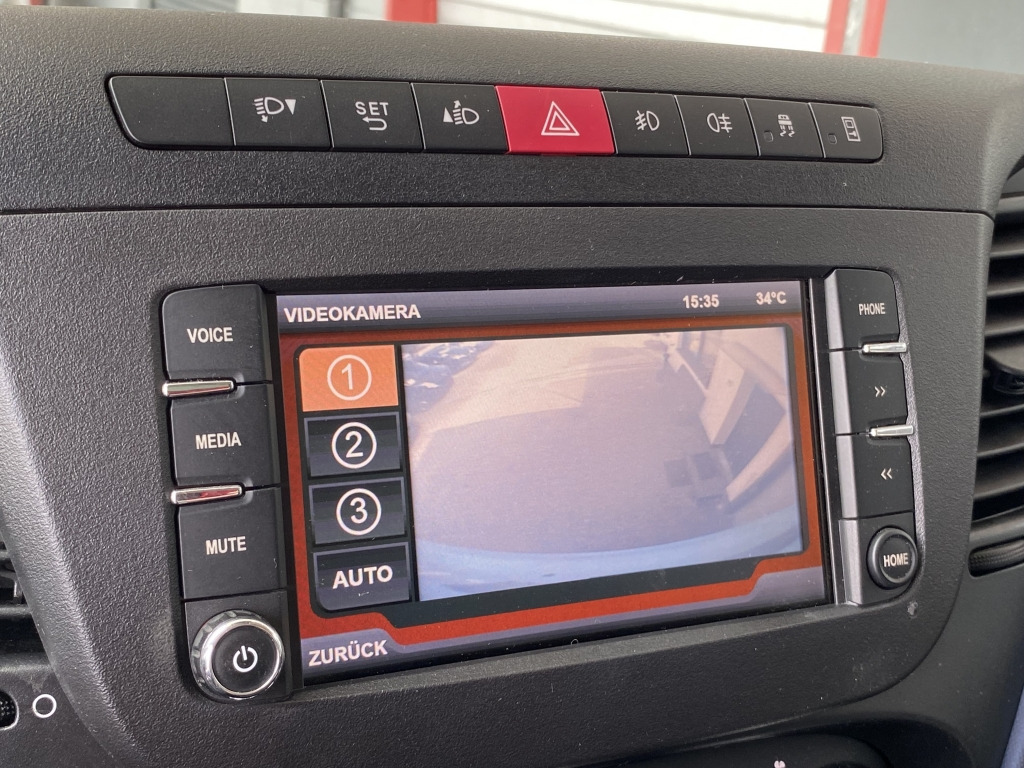 Iveco Daily 65C21 3,6m P+P+LBW Klima Automat. Webasto - Dostavno vozilo sa ceradom: slika 2 Iveco Daily 65C21 3,6m P+P+LBW Klima Automat. Webasto - Dostavno vozilo sa ceradom: slika 2