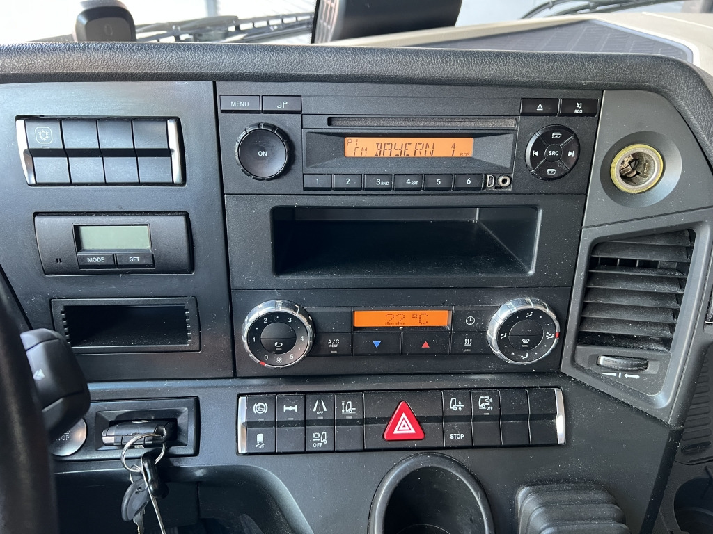 Mercedes-Benz Actros 1840 MEGA Jumbo Klima Reatarder ACC-Tempo - Kamion sa ceradom: slika 3 Mercedes-Benz Actros 1840 MEGA Jumbo Klima Reatarder ACC-Tempo - Kamion sa ceradom: slika 3