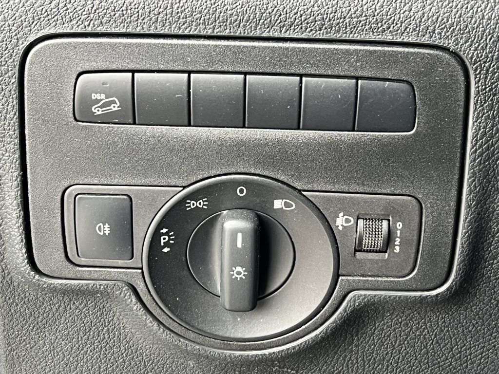 Mercedes-Benz Vito 114 CDI 4x4 Auto. Lang Klima Rückfahrkamera - Mali kombi: slika 3 Mercedes-Benz Vito 114 CDI 4x4 Auto. Lang Klima Rückfahrkamera - Mali kombi: slika 3
