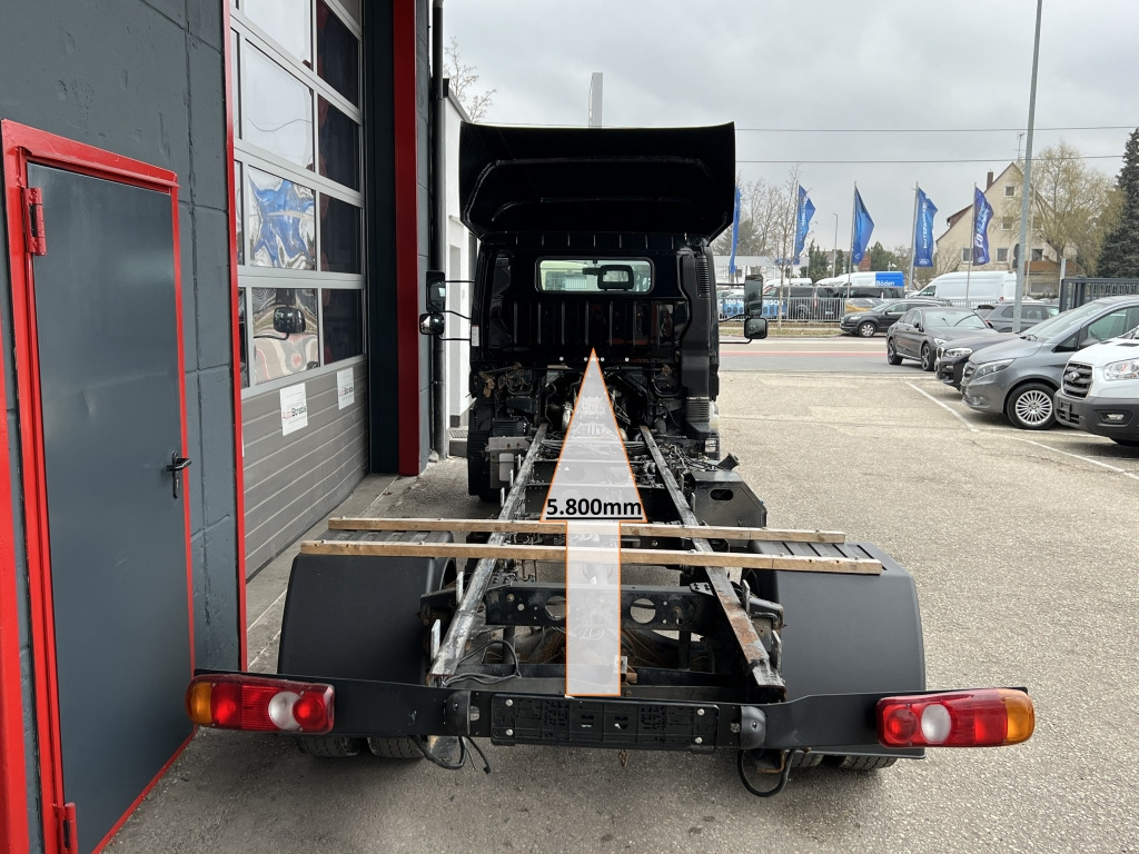 Mitsubishi Fuso Canter 9C18 5,8m Euro6d Klimaaut. Tempomat - Kamion sa golom šasijom i zatvorenom kabinom: slika 2 Mitsubishi Fuso Canter 9C18 5,8m Euro6d Klimaaut. Tempomat - Kamion sa golom šasijom i zatvorenom kabinom: slika 2