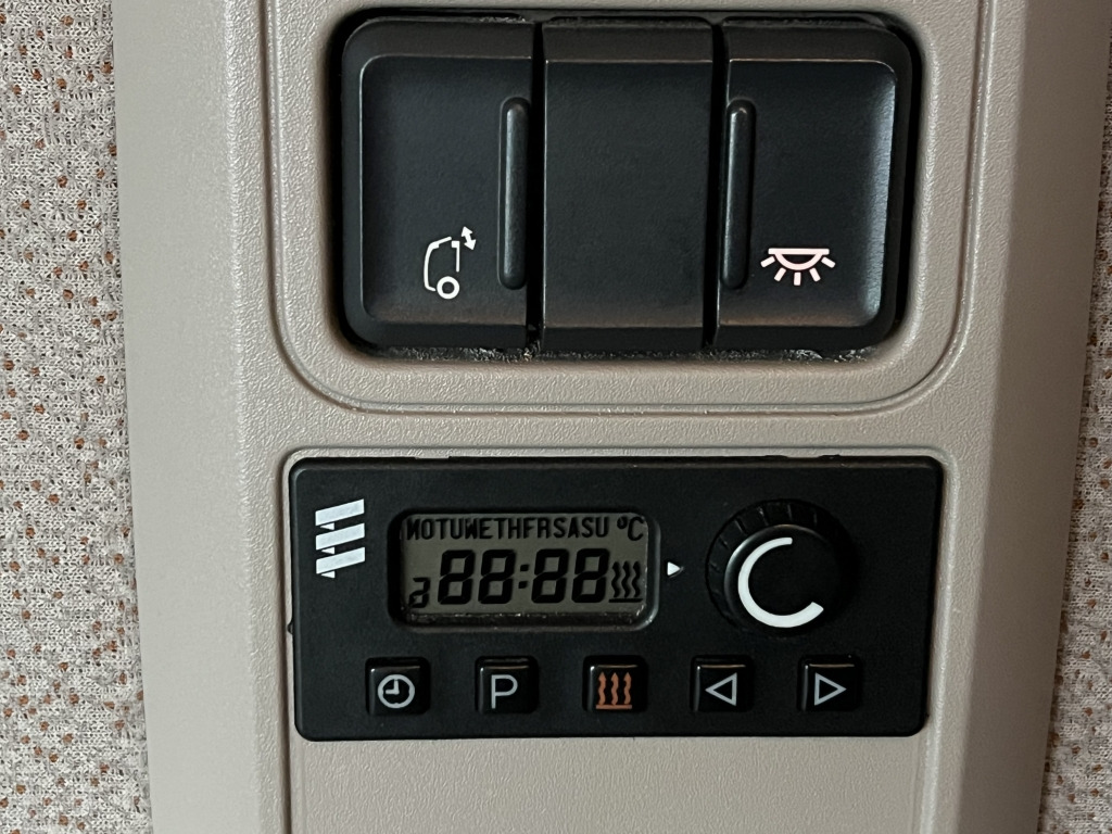 Daf XF 440 Euro6 Klimaanlage Motorbremse+ 2x Bett - Tegljač: slika 2 Daf XF 440 Euro6 Klimaanlage Motorbremse+ 2x Bett - Tegljač: slika 2