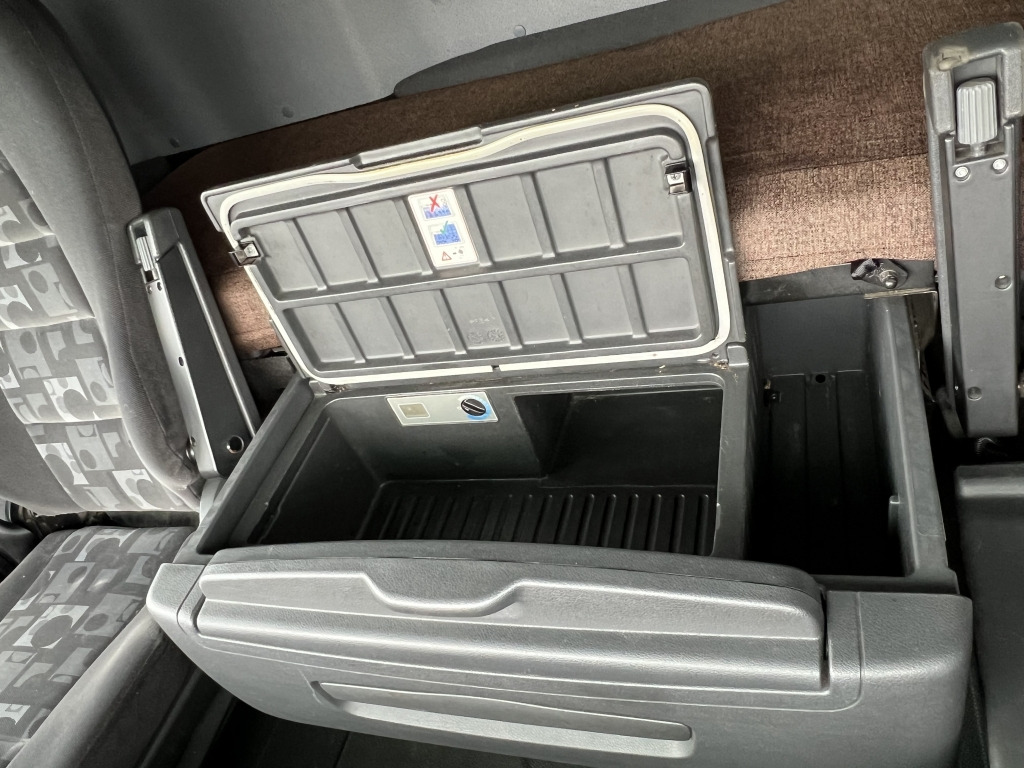 Mercedes-Benz Actros 1841 MP2 Klima Retarder Kühlbox EPS+Pedal - Tegljač: slika 3 Mercedes-Benz Actros 1841 MP2 Klima Retarder Kühlbox EPS+Pedal - Tegljač: slika 3