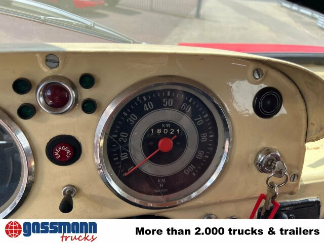 Ford FK 2500 4x2 LF8 Feuerwehr - Vatrogasni kamion: slika 3 Ford FK 2500 4x2 LF8 Feuerwehr - Vatrogasni kamion: slika 3