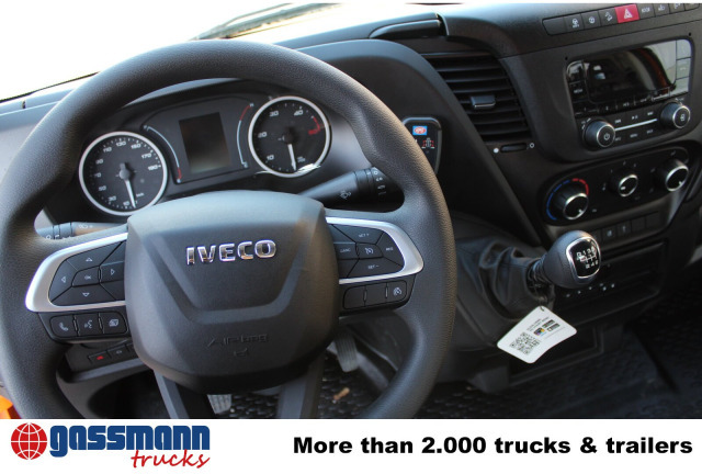 Iveco Daily 70C18H 4x2 mit Kran HMF 340-K3, Funk - Istovarivač, Kamion sa dizalicom: slika 2 Iveco Daily 70C18H 4x2 mit Kran HMF 340-K3, Funk - Istovarivač, Kamion sa dizalicom: slika 2